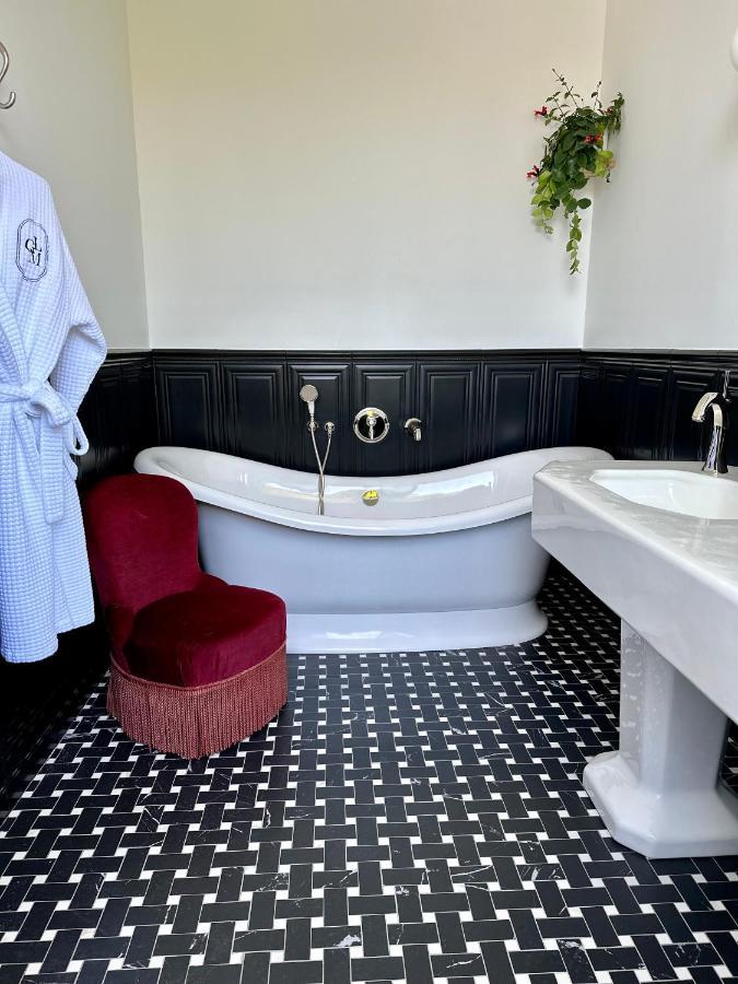 La Grande Maison Lgm Lesches Екстер'єр фото