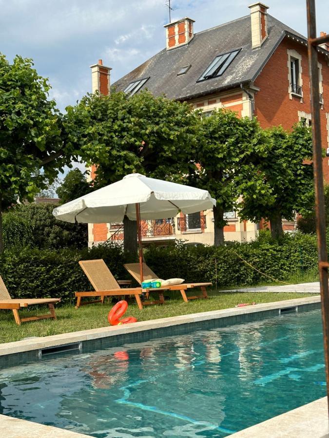 La Grande Maison Lgm Lesches Екстер'єр фото