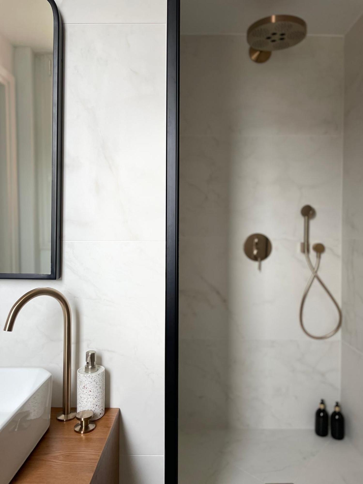 La Grande Maison Lgm Lesches Екстер'єр фото